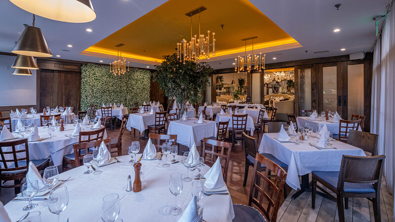 Bright Room with set tables - Barka - Gallery Photo 1 Bright Room with set tables